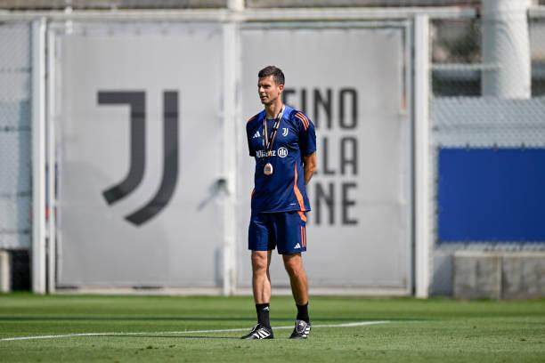 1721517947416068082.jpg 2161533684-612x612.jpg