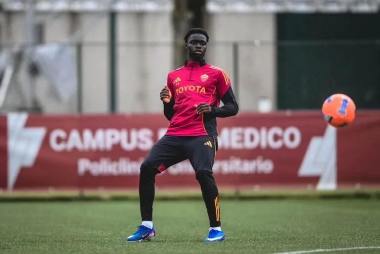 开云官网-意媒：罗马新援罗比尼奥-瓦斯比目鱼肌一级拉伤，将缺阵3周