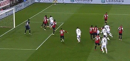 1615763475446034046.gif C罗1.gif